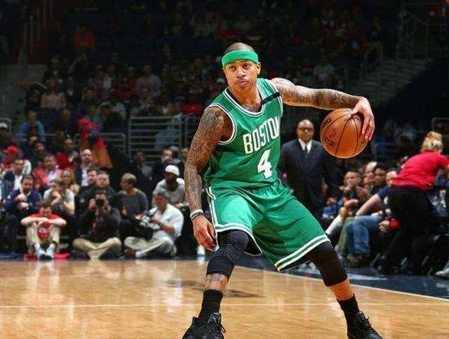 位牵制中卫 位牵制中卫