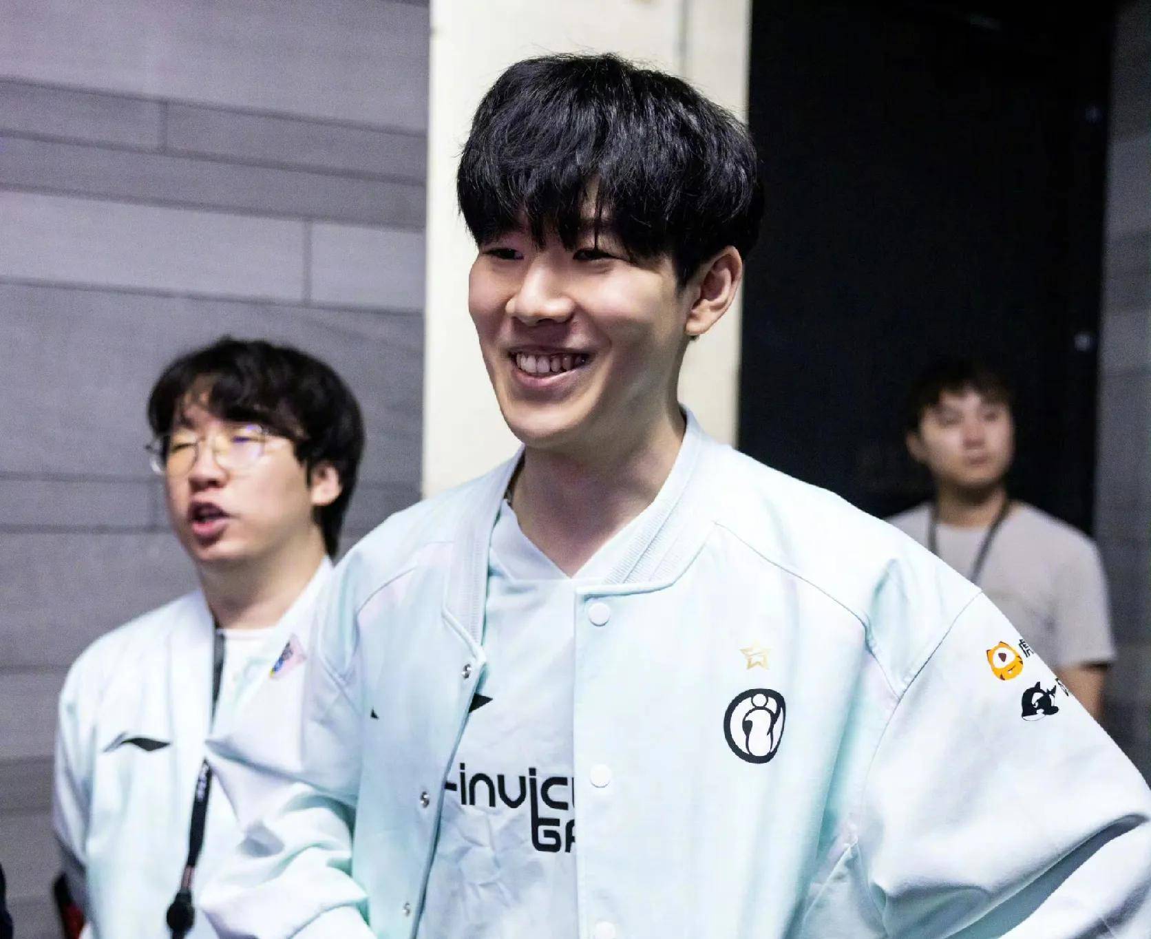 于步行者未 于步行者未