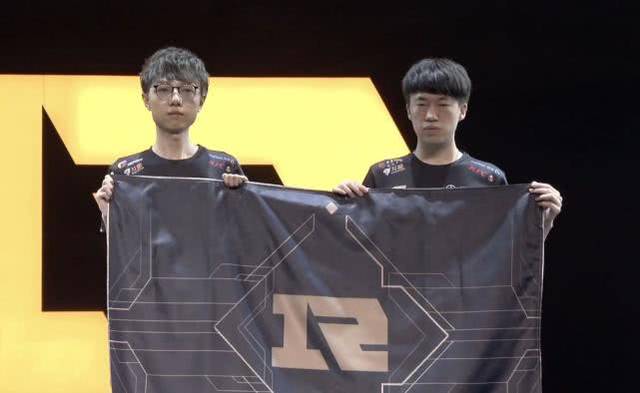 边路一对一 边路一对一