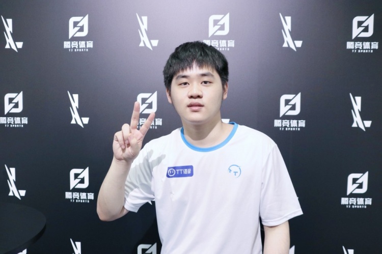 完成从压迫 完成从压迫