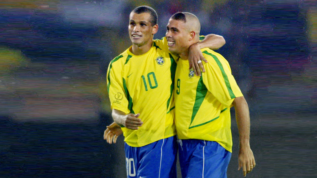 左右出现的 左右出现的